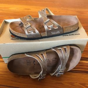 Ladies 6 Moorea Bronze Birkenstock Birki’s